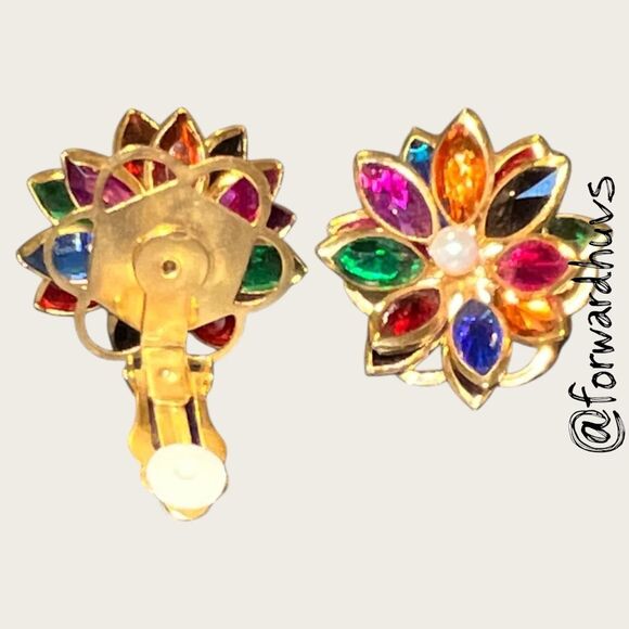 Vintage Rainbow Lucite Petal Cluster Clip-On Earrings - Picture 4 of 9